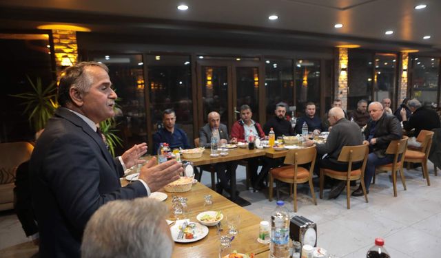 Başkan Karakullukçu Muhtarlarla İstişare Toplantısında Bir Araya Geldi