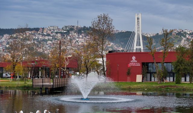 Alev Alatlı'nın ismi Kocaeli'de kütüphanede yaşayacak