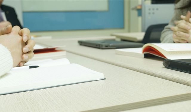 Türkiye'de 100 binin üzerinde dernek bulunuyor