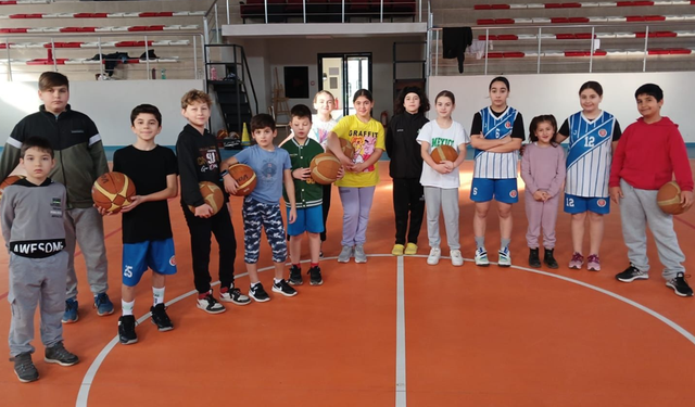 Söğütlü’de Spora İlgi Artıyor: Gençler Farklı Branşlarda Sporla Buluşuyor