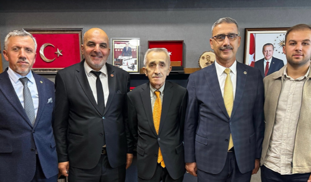 Bayraktar, Gazi Meclis’te Sakaryalı Misafirlerini Ağırladı