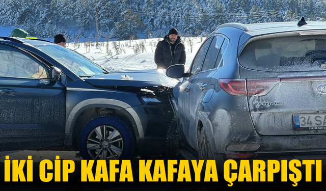 Kartalkaya Yolunda İki Cip Kafa Kafaya Çarpıştı