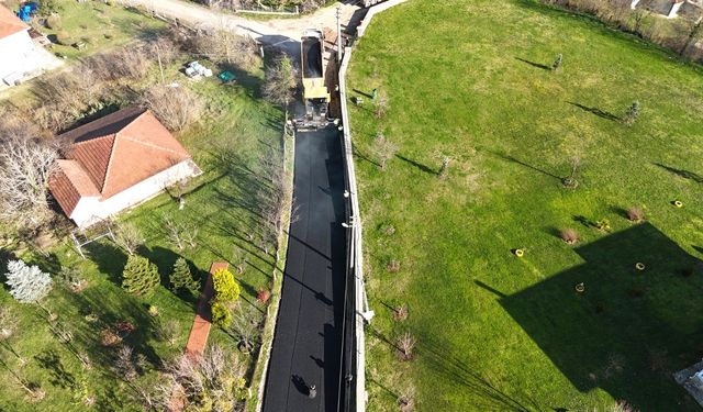 Erenler’de Çalışmalar Hız Kesmiyor: Kayalar Memduhiye’nin Yolları Yenileniyor