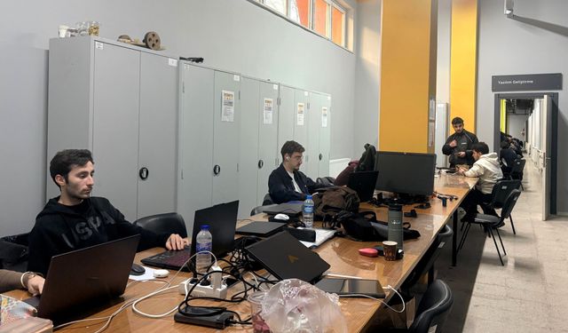 SUBÜ’de İŞKUR Gençlik Programı devam ediyor!