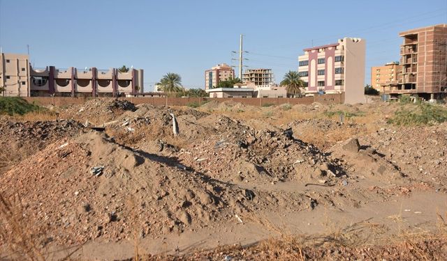 Sudan'ın başkenti Hartum'da HDK'nin sivilleri rastgele gömdüğü toplu mezarlar açılmayı bekliyor