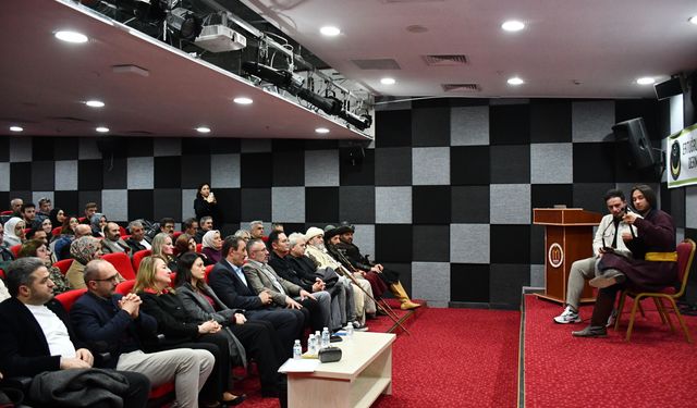 Bilecik'te 'Erken Cumhuriyet Döneminde Bilecik' kitabı tanıtıldı