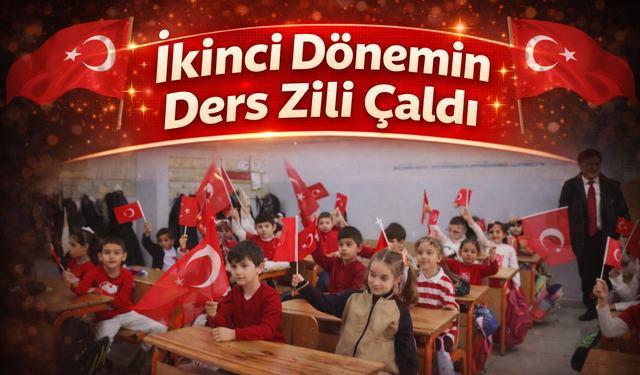 Sakarya’da 206 Bin Öğrenci Dersbaşı Yaptı: Okullar Bayraklarla Donatıldı