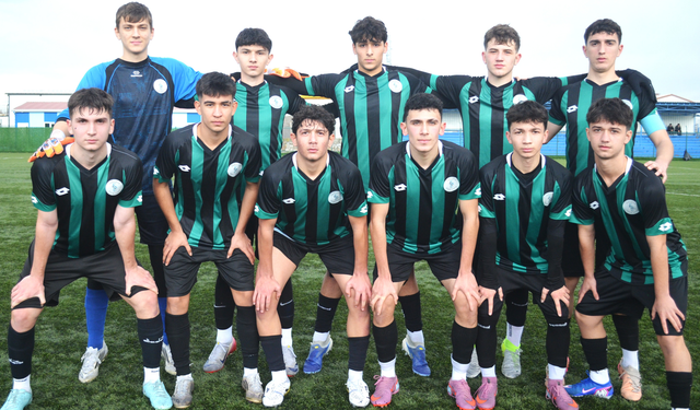 Sakarya Liseler Arası Futbolda Şampiyon Sakarya Spor Lisesi