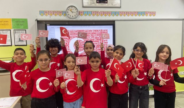 Erenler İlkokulu 4-G Sınıfından Bayraklı Görsel Şölen