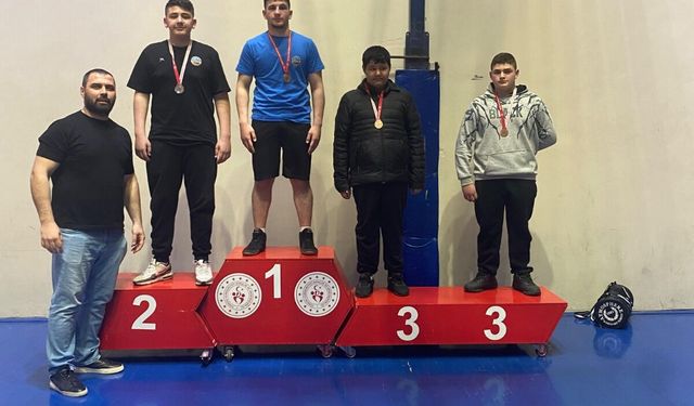 Serdivan Belediyesi Spor Kulübü’nden Çifte Zafer