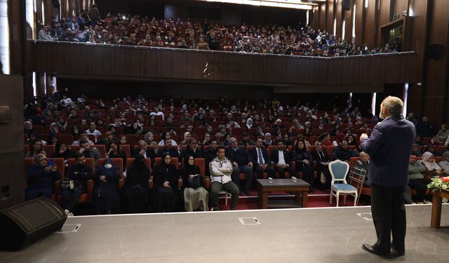 Dursun Ali Erzincanlı Sakarya’da şiirleriyle gönüllere dokundu!