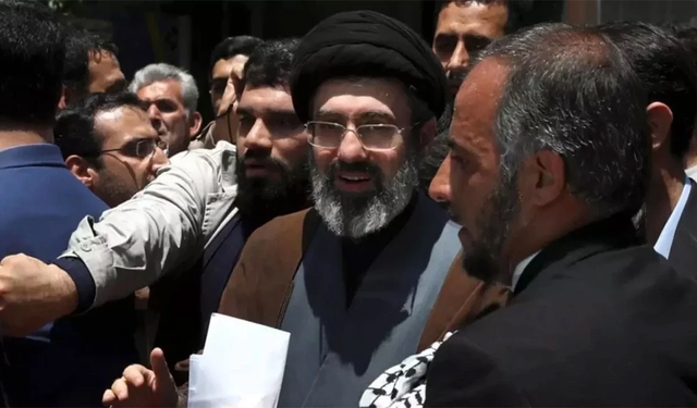 Mücteba Hamaney Yeni lider mi oluyor?