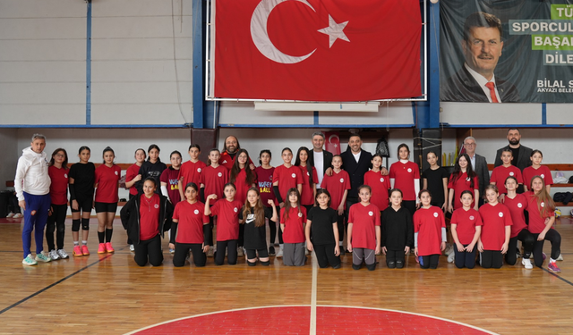 Sakarya’da Yıldızlar Güreş Grup Müsabakaları Düzenlendi