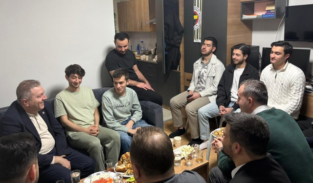 Vekil Kocacık Gençlerle Sahur Sofrasında Buluştu