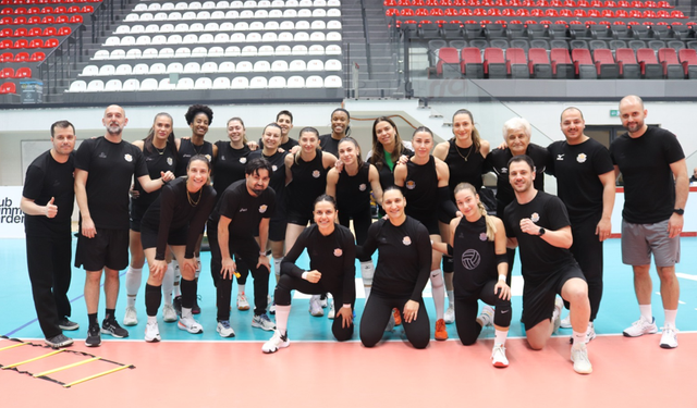 Sakarya Voleybol Play-Off’ta Sahne Alıyor: İlk Rakip PTT Kadın Voleybol Takımı