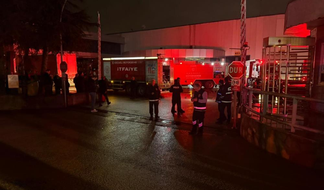 Başiskele’de Fabrika Yangını