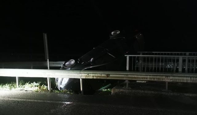 Kırklareli'nde 4 aracın karıştığı zincirleme trafik kazasında 2 kişi yaralandı