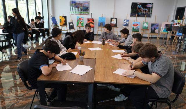 Bisiklet Vadisi’nde liselilere bilim ve sanat dolu etkinlik