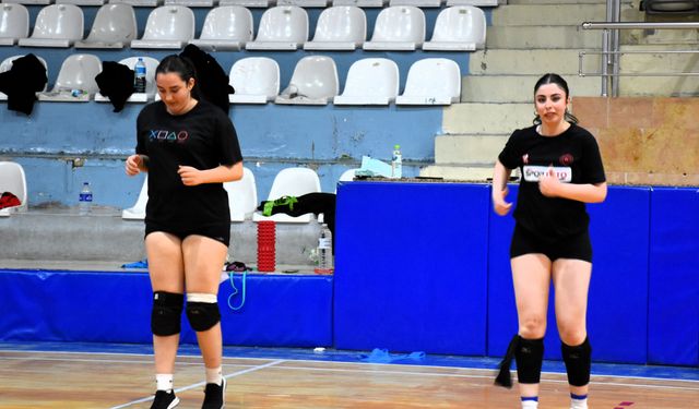 Bilecik'in kadın voleybol takımı 2. Lig için sahaya çıkıyor