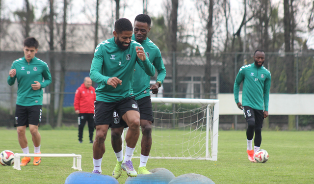 Sakaryaspor umut ışığı aramaya devam ediyor