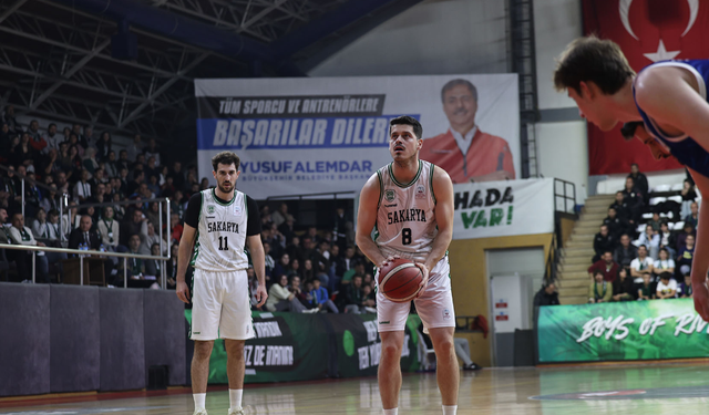 Sakarya büyükşehir parkede! kritik play-off maçı