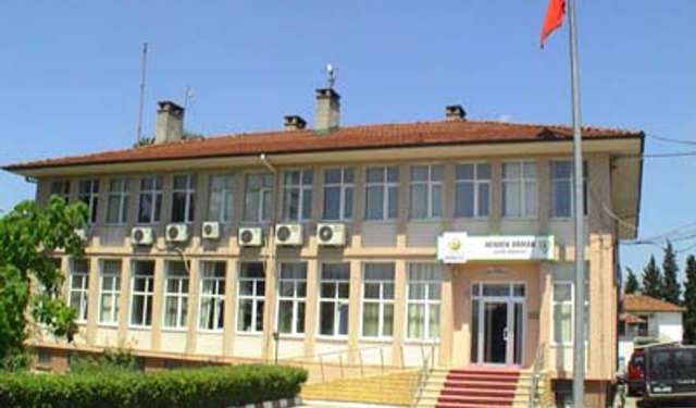 HENDEK'TE ÜST YAPI YAPTIRILACAK