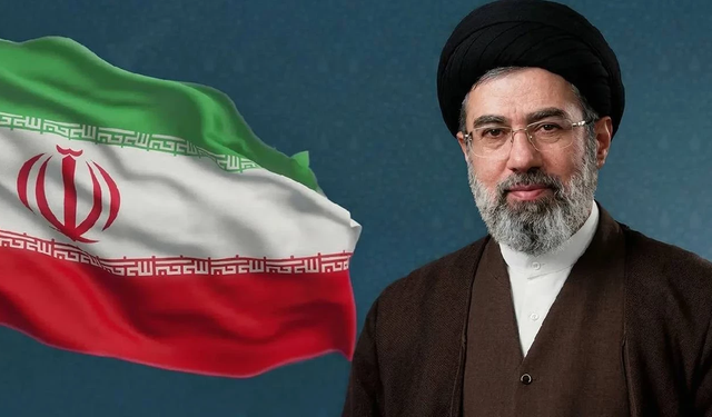 'İran dini lideri Hamaney'in yüzü tanınmaz halde'