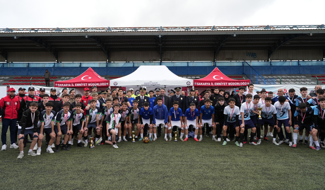 Erenler Atatürk Stadyumu’nda Polis Haftası Coşkusu