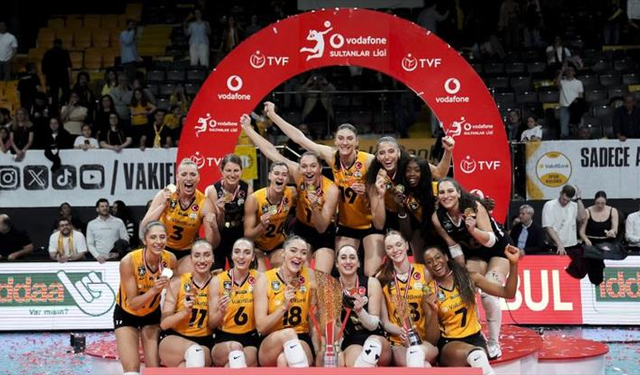 VakıfBank Sultanlar Ligi Şampiyonu oldu