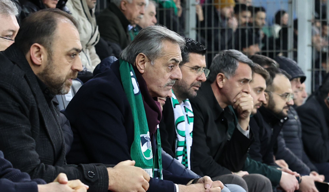 Sakaryaspor’da Kritik Zirve! Başkan Alemdar ile Görüşülecek