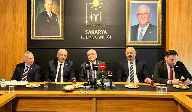 Usta Sakarya’da Konuştu: “Muhalefetin Görevi Çözüm Üretmek”