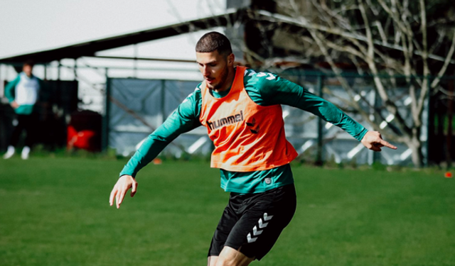 Yeşil-siyahlılar son maçta Manisa FK deplasmanında