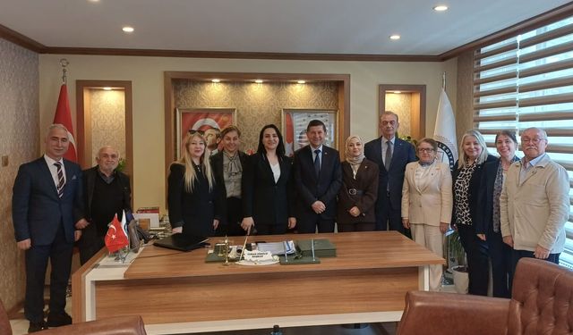 DEVA Partisi Heyeti “Kadının Sesi Programı” Kapsamında Kocaali’de Vatandaşlarla Buluştu