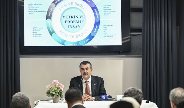 Milli Eğitim Bakanı Tekin 'Evlat Nöbetleri Gönüllülük Seferberliği' eğitimini ziyaret etti