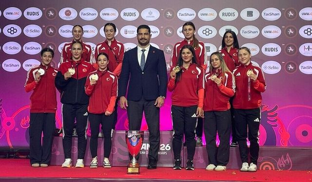 Milli güreşçiler, Avrupa Şampiyonası'nda 11 madalya kazandı