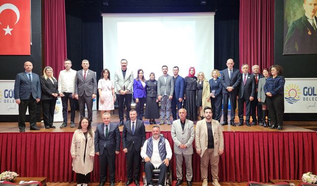 “Otizmi Fark Et, Birlikte Güçlenelim” Söyleşisine Yoğun Katılım