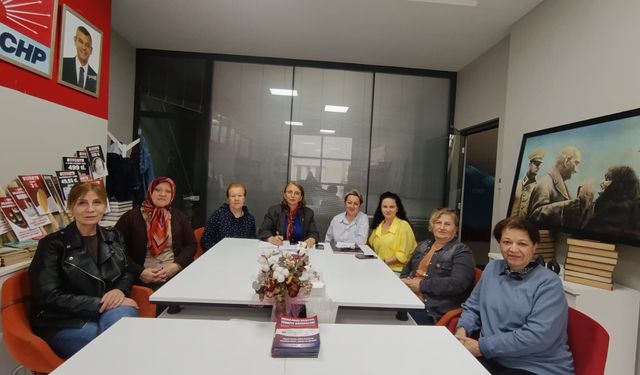 CHP İl Kadın Kolları Yönetimi Toplandı