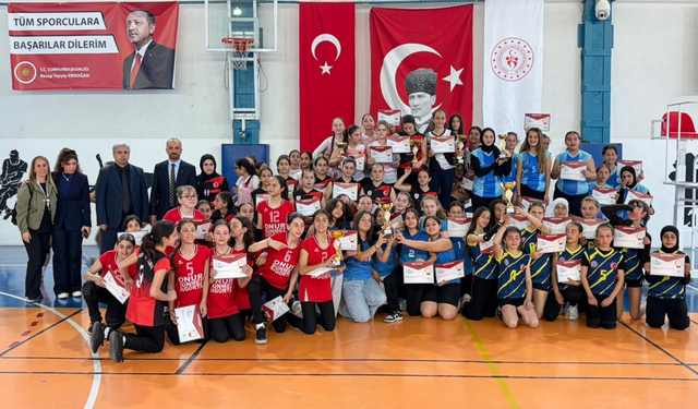 Voleybol heyecanı sona erdi