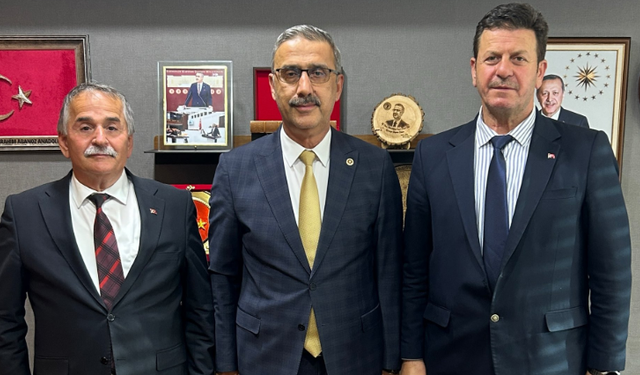 Vekil Bayraktar TBMM’de Sakaryalı Misafirlerini Ağırladı