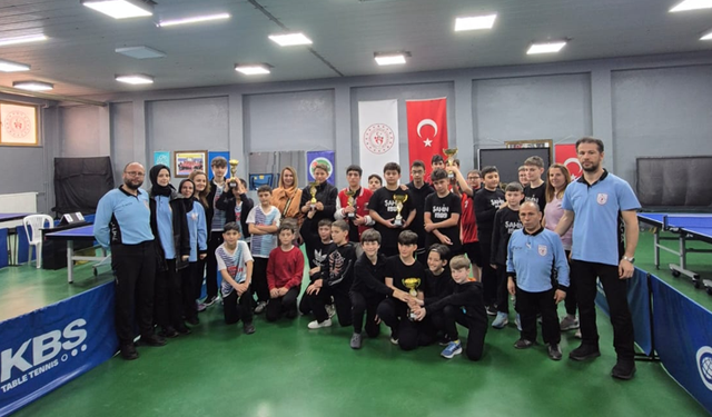 Adapazarı’nda Masa Tenisi Heyecanı Sona Erdi