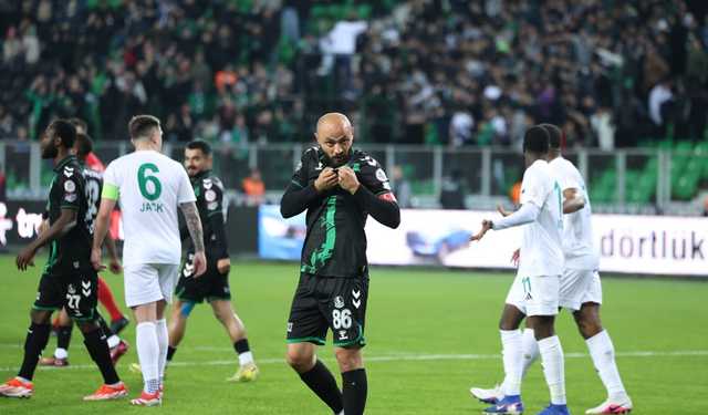 Sakaryaspor’da Gözler Kongrede! Futbolcular Beklemeye Geçti
