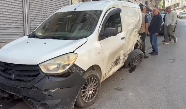 6 Araca Çarpıp Takla Attı