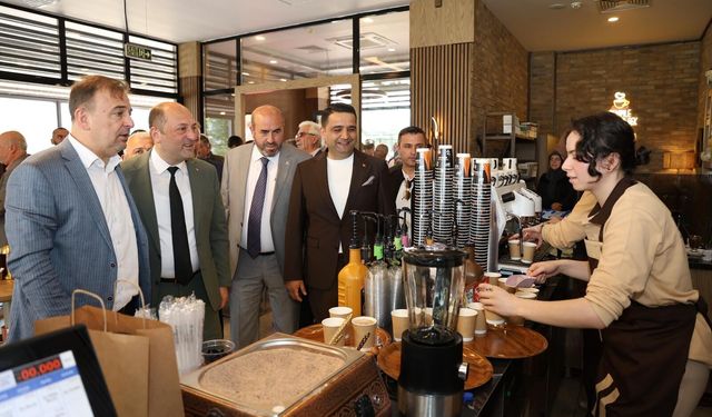 Geyve’de yeni sosyal yaşam alanı hizmete açıldı: “Nehir Cafe Kahve Evim” kapılarını açtı