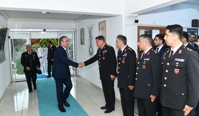 Tekirdağ Valisi Soytürk, jandarma personeliyle bayramlaştı