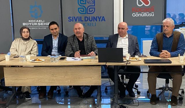 Tuna ve Yeni Kitabı Kocaeli’nde Edebiyatseverlerle Buluştu