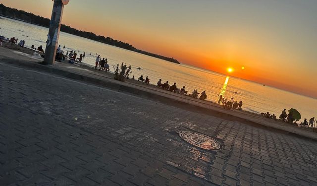 Cebeci’de Bayram Yoğunluğu: Tatilciler Denizin Keyfini Çıkarmaya Başladı