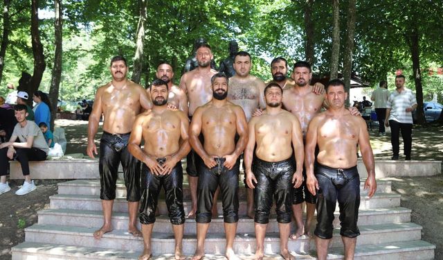 Selman Dede Yağlı Güreşleri'nde Büyük Coşku! Başpehlivan Yine Serdar Yıldırım