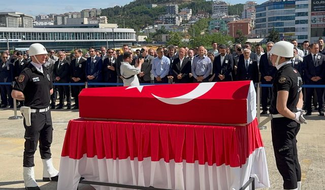 Cumhuriyet Savcısı Ayhan Uyumaz için Gebze Adliyesi’nde tören düzenlendi