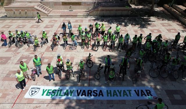 Bilecik'te 13. Geleneksel Yeşilay Bisiklet Turu yapıldı