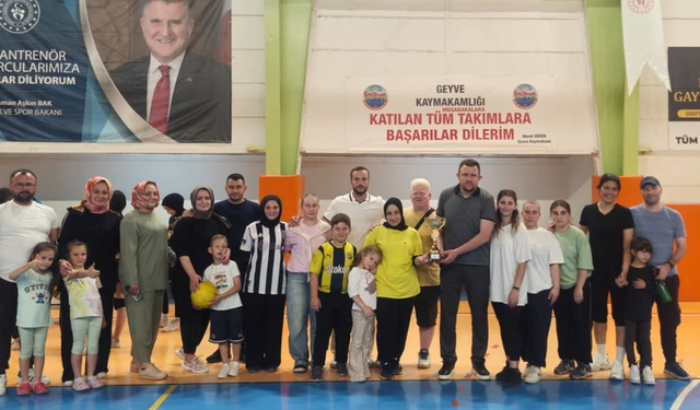 Geyve’de "Evinin Sultanları" Turnuvası Nefes Kesti
